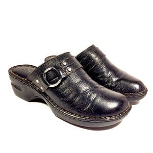 Born leather clogs